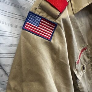 Boy Scout BSA UNIFORM SHIRT Tan.   Men’s medium. Vintage